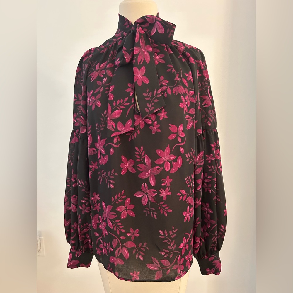 Silk Parker top with bow tie neck